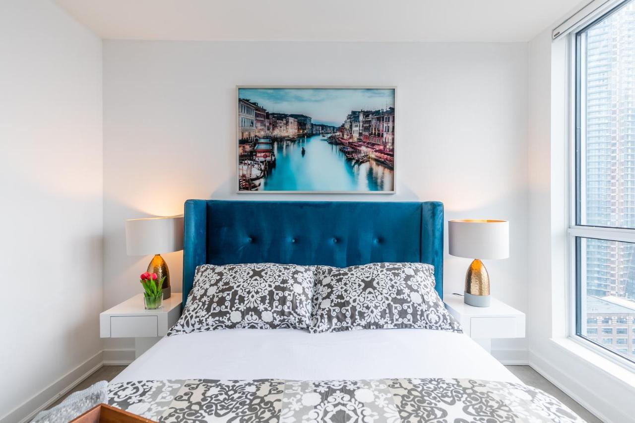 Luxury 2 Bedroom In The Heart Of Entertainment District W/ Cn Tower View Toronto Eksteriør billede