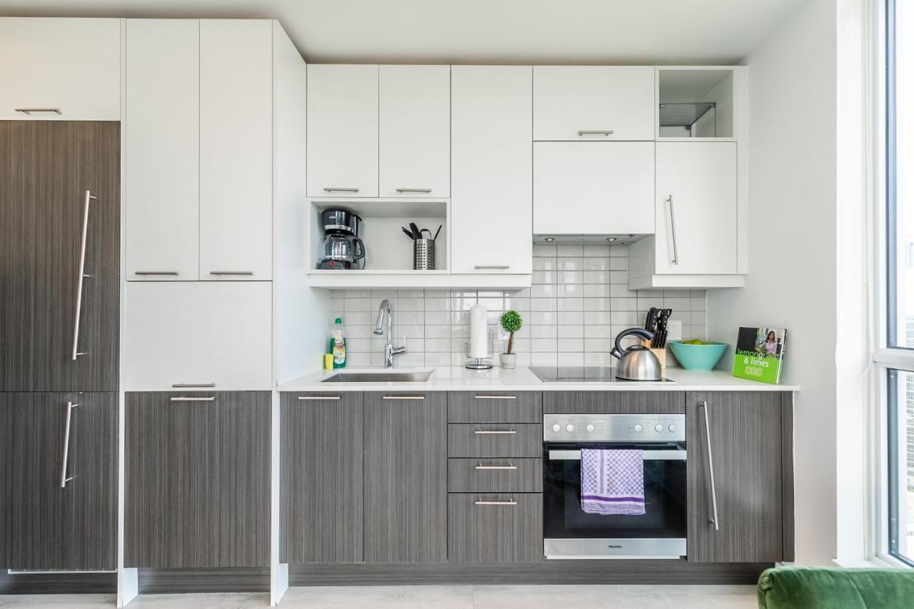 Luxury 2 Bedroom In The Heart Of Entertainment District W/ Cn Tower View Toronto Eksteriør billede