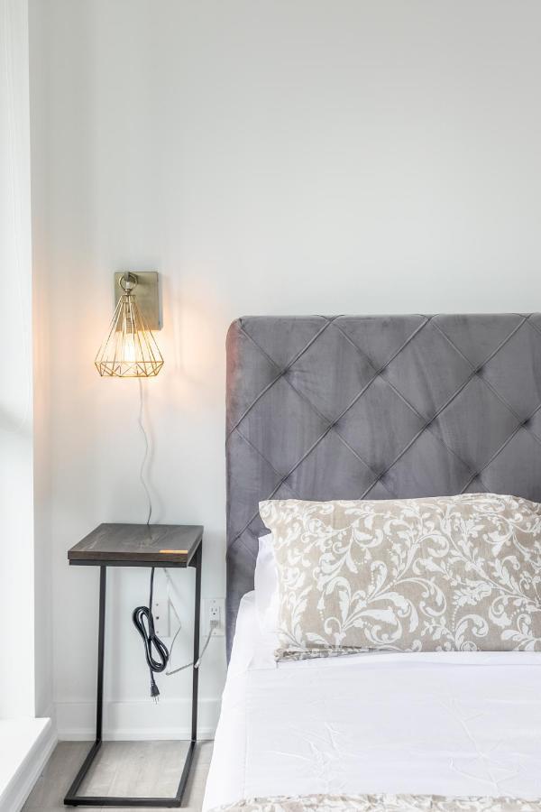 Luxury 2 Bedroom In The Heart Of Entertainment District W/ Cn Tower View Toronto Eksteriør billede