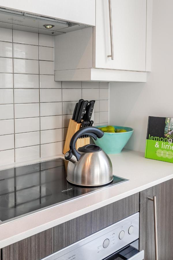 Luxury 2 Bedroom In The Heart Of Entertainment District W/ Cn Tower View Toronto Eksteriør billede
